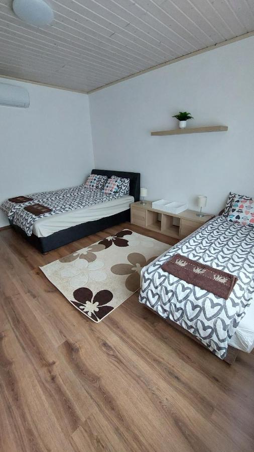 Anno Apartman Balatonföldvár Extérieur photo